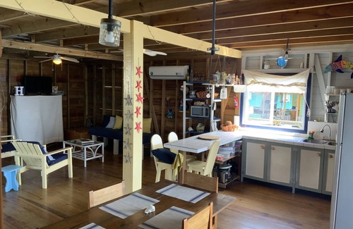 Bocas del Toro Casa | Oceanfront Convenient Location