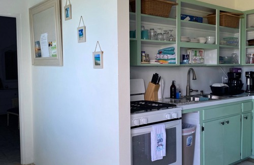 Lubbers Quarters Cay Apartamento | Oceanfront Apartment/Pelican Shores/2 beds, 1 bath/Walk to town/