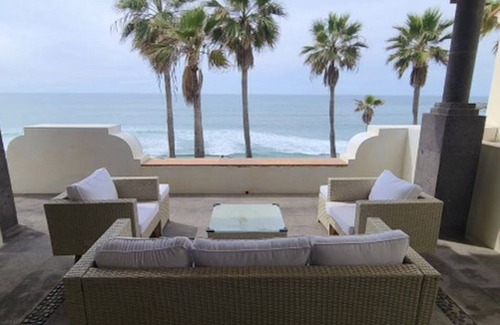 Primo Tapia Casa | Oceanfront Baja Beach House at K55 Surf Break