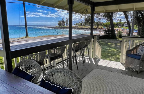 Poipu Cabaña | Hermosa casa de campo de 2 dormitorios cerca Brenneckes Beach! La mejor ubicación en Poipu!