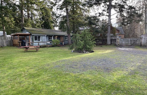 Regional District of Nanaimo Cabina | Beach Croft Cabin-- 235 pies de propiedad frente al mar