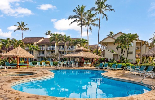 Kapaa Apartamento | Oceanfront Bliss at the Islander on the Beach — Trusted Host, New on VRBO!