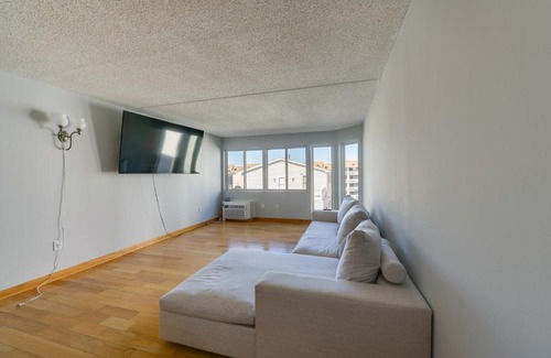 Southend Apartamento | Oceanfront Brigantine Condo with Community Pool!
