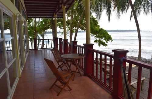 Isla Bastimentos Casa | Alquiler de vacaciones a medida frente al mar