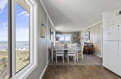 Ash Condominio | Amazing Oceanfront end unit with spectacular views