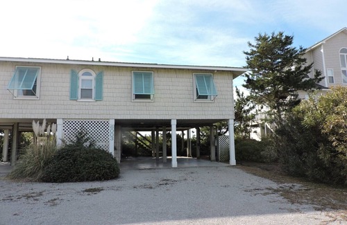 Emerald Isle Casa | Half Duplex asequible en Emerald Isle
