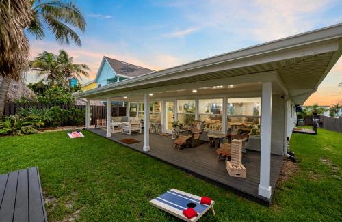 Cocoa Beach Casa | Oceanfront Cocoa Beach Vacation Home Private Beach, Tiki Bar & Family Fun
