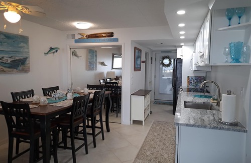 Normandy Beach Condominio | FRENTE AL MAR Condo W / Playa privada, Piscina climatizada - La mejor vista - 2 habitaciones, 1 baño