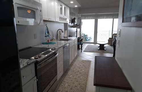 Normandy Beach Condominio | FRENTE AL MAR Condo W / Playa privada, Piscina climatizada - La mejor vista - 2 habitaciones, 1 baño
