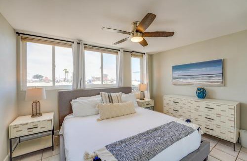 South Mission Beach Casa | Oceanfront Condo with Front Patio, Gas Grill, Fire Pit - Prime Location!