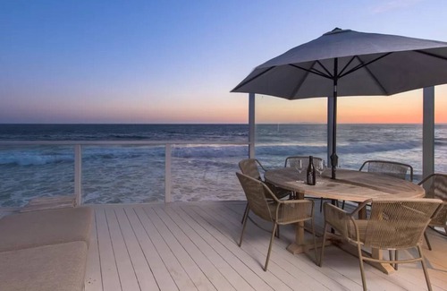 Malibu Casa | Impresionante contemporáneo en la playa privada