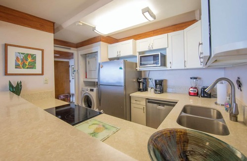 Makaha Condominio | Hawaiian Princess Large Corner Unit Oceanfront Condo / 30 días min