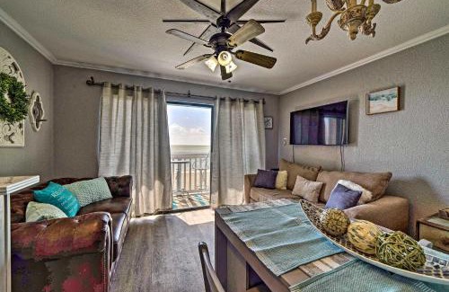 North Beach Apartamento | Oceanfront Corpus Christi Condo Resort Perks!