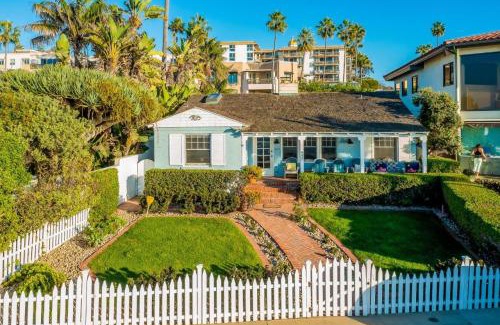 Village of La Jolla Casa | Oceanfront Dog Friendly Home with Waterfront Porch, Gas Grill, Hot Tub & Fire Pit
