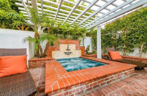 Village of La Jolla Casa | Oceanfront Dog Friendly Home with Waterfront Porch, Gas Grill, Hot Tub & Fire Pit