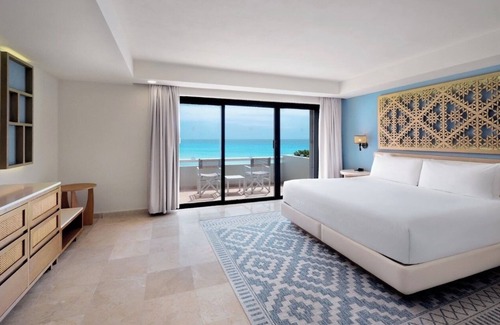Zona Hotelera Complejo | Oceanfront Dual-Suite ~ All inclusive Luxury at Wyndham Grand Cancun!