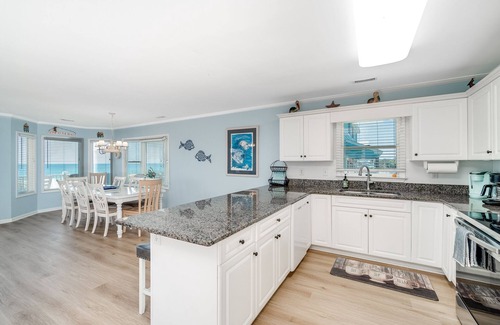 Emerald Isle Casa | Oceanfront duplex with beautiful sunset views