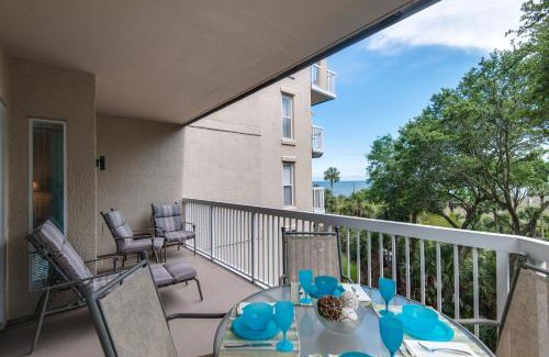 Palmetto Dunes Villa | Oceanfront Family Villa with Complex Pool, Bikes