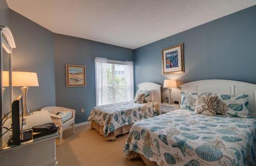 Palmetto Dunes Villa | Oceanfront Family Villa with Complex Pool, Bikes