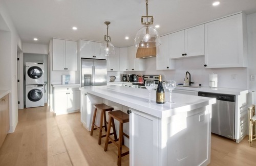 Solana Beach Condominio | Oceanfront Fully Remodeled 2BR 2BA | Gated Parking