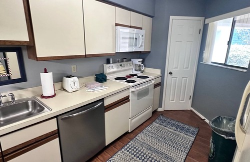 Butler Beach Apartamento | Oceanfront Hibiscus A103 Bliss Free Tix