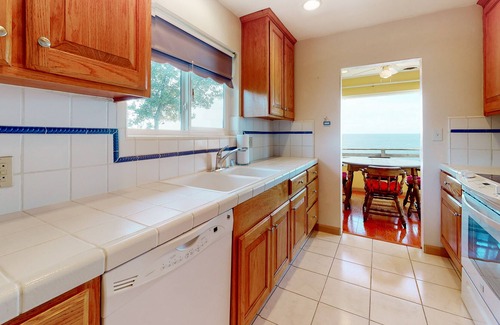 La Selva Beach Casa | Oceanfront home on a hill with great beach & Monterey Bay views - dog-friendly