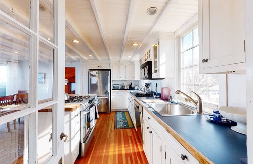 Dennis Casa | Oceanfront home with private beach, large deck, & washer/dryer - dog-friendly