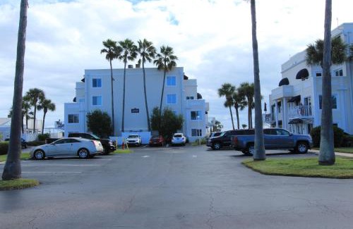 Cape Caneveral Beach Gardens Apartamento | Oceanfront in Canaveral, Views, Heated Pool & Spa