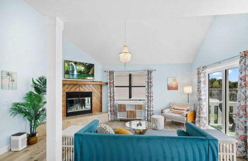 St. Augustine Beach Casa | Oceanfront in the heart of St Aug Bch Dogs OK