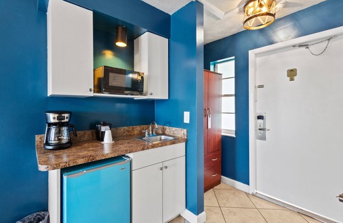 Fort Pierce Hotel | Oceanfront Inn Room #22- Ocean View Balcony, 2 Full Beds