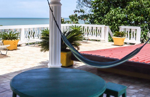 Black River Casa | Oceanfront family Villa