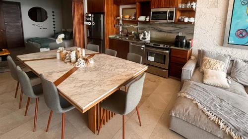 San José del Cabo Apartamento | Oceanfront Living & Surfing in Cabo Paradisiacal 2BR Condo