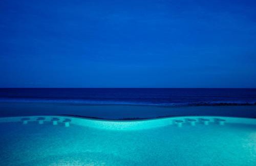 San José del Cabo Apartamento | Oceanfront Living & Surfing in Cabo Paradisiacal 2BR Condo