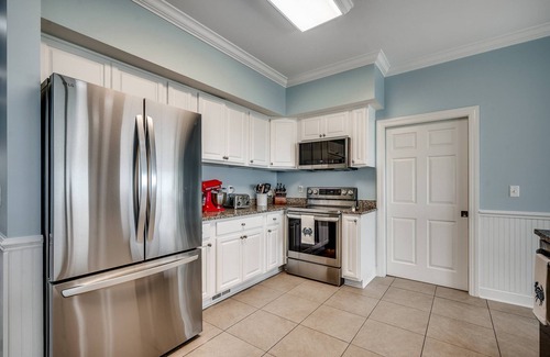 North Myrtle Beach Casa | Oceanfront Luxury New to Rental! Remodeled, Stunning Home with Private Pool in Cherry Grove Beach