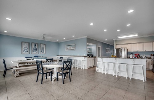North Myrtle Beach Casa | Oceanfront Luxury New to Rental! Remodeled, Stunning Home with Private Pool in Cherry Grove Beach