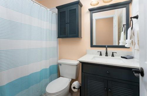 North Topsail Beach Apartamento | Oceanfront Luxury at Villa with a View!