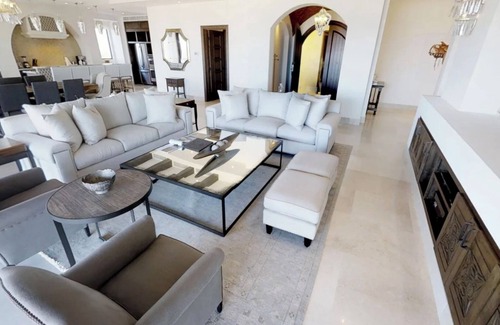 Los Cabos Complejo | Oceanfront Luxurious 4 BDRM PH Suite at Golf and Spa Resort in Cabo San Lucas