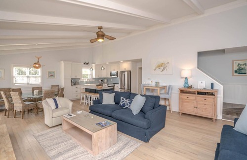 Sunset Beach Casa | Oceanfront Luxury Home on Sunset Beach West End - Newly Renovated/Open Floorplan