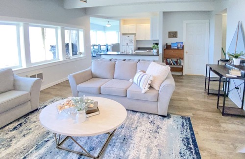 Yachats Casa | Oceanfront Main floor Duplex in the heart of Yachats
