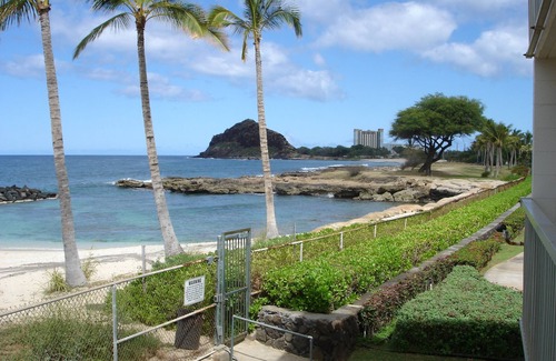 Makaha Condominio | Frente al mar Makaha Surfside Condo