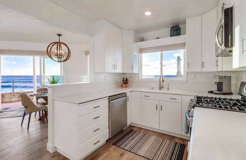 Ocean Beach Condominio | Oceanfront new listing with Spectacular Views