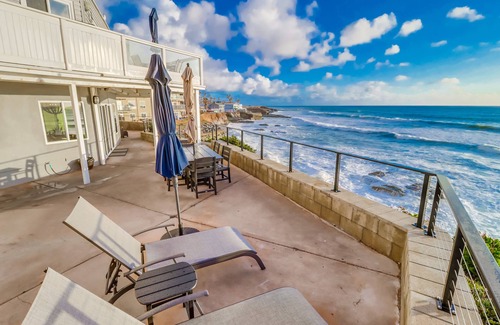 Ocean Beach Condominio | Oceanfront new listing with Spectacular Views
