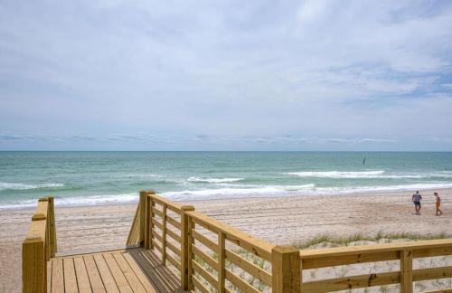 Ocean City Beach Casa | Oceanfront - North Topsail - Close to Shops and Restaurants