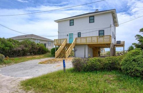 Ocean City Beach Casa | Oceanfront - North Topsail - Close to Shops and Restaurants