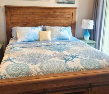 Rockaway Beach Casa | Oceanfront Oasis King Suite Stunning Views