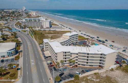 Bostwick Park Apartamento | Oceanfront Oasis
