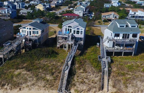 Duck Casa | OCEANFRONT, Ocean Views, ELEVATOR, Private Beach Walkway, BB14, Heart Of Duck