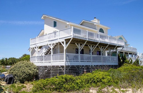 Ocean Sands Casa | OCEANFRONT, Ocean Views, Sun Deck, Close to Beach Access, OS18D, A Place By The Sea