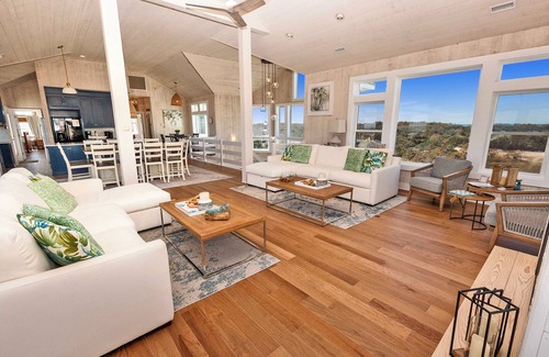 Corolla Casa | OCEANFRONT, Ocean views! Wild Horses! Private Pool, Hot Tub! 4x1467, Dixie Sandcastle