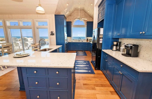 Corolla Casa | OCEANFRONT, Ocean views! Wild Horses! Private Pool, Hot Tub! 4x1467, Dixie Sandcastle